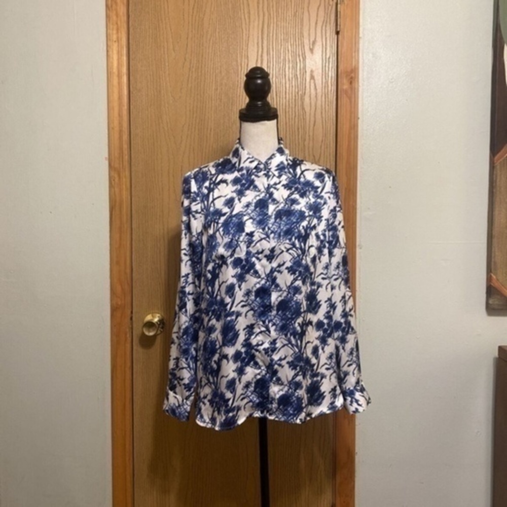 Inc. International Concepts Small w/Floral Print Long Sleeve Button-Front Blouse